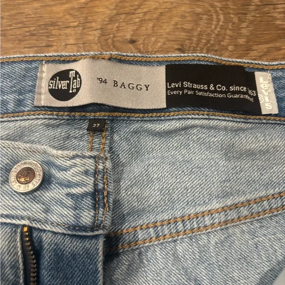 Levi’s SilverTab ’94 Baggy Jeans – Light Wash, Size W27/L31, Y2K Vintage Style - Picture 3 of 6